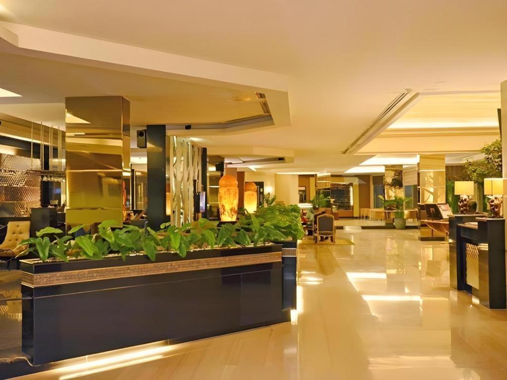 The Axana Hotel Padang  Exterior photo