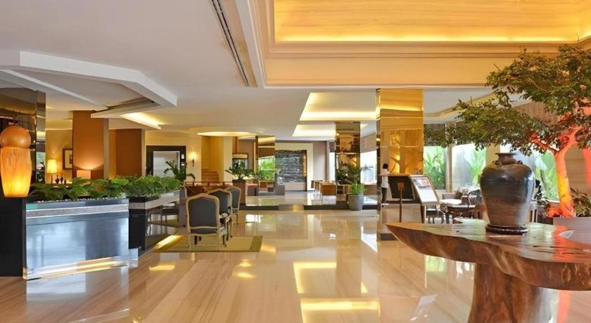 The Axana Hotel Padang  Exterior photo