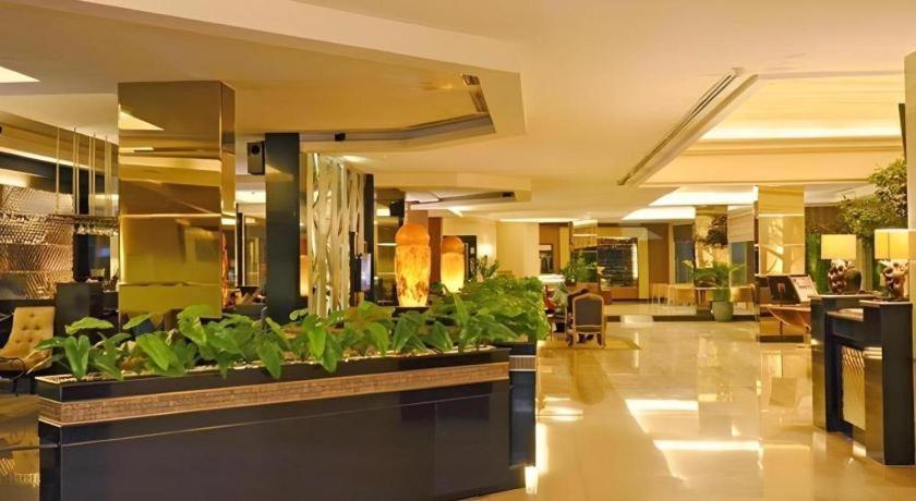The Axana Hotel Padang  Exterior photo