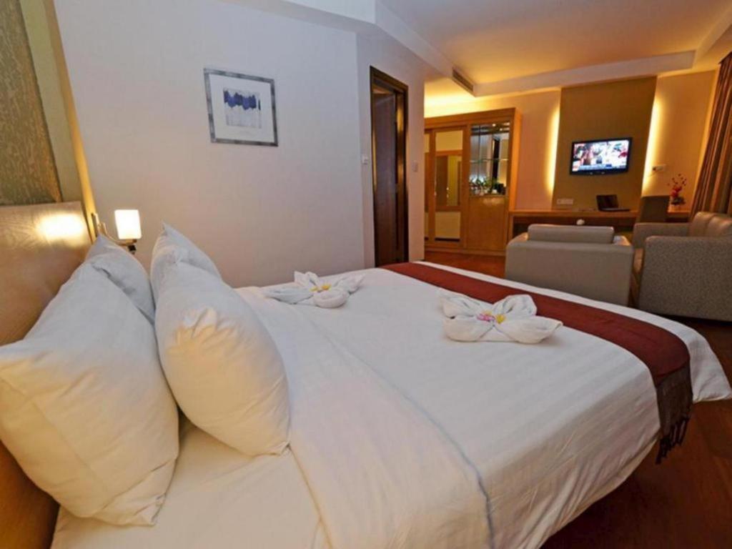 The Axana Hotel Padang  Exterior photo